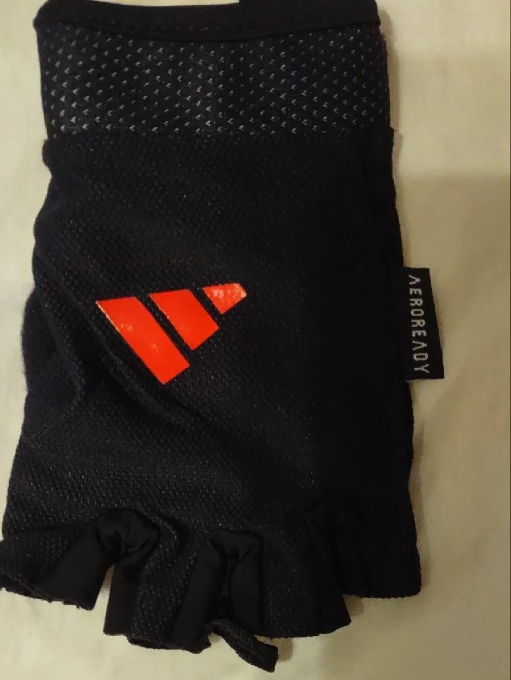 Adidas AEROREADY Essential Training Gloves Gym Weightlifting Red Black Medium NW